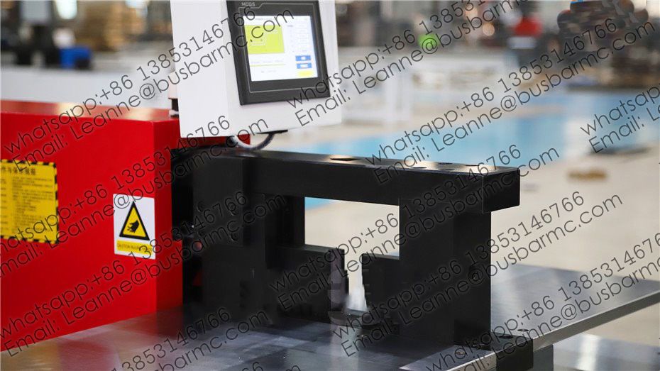 Cintreuse hydraulique de barres