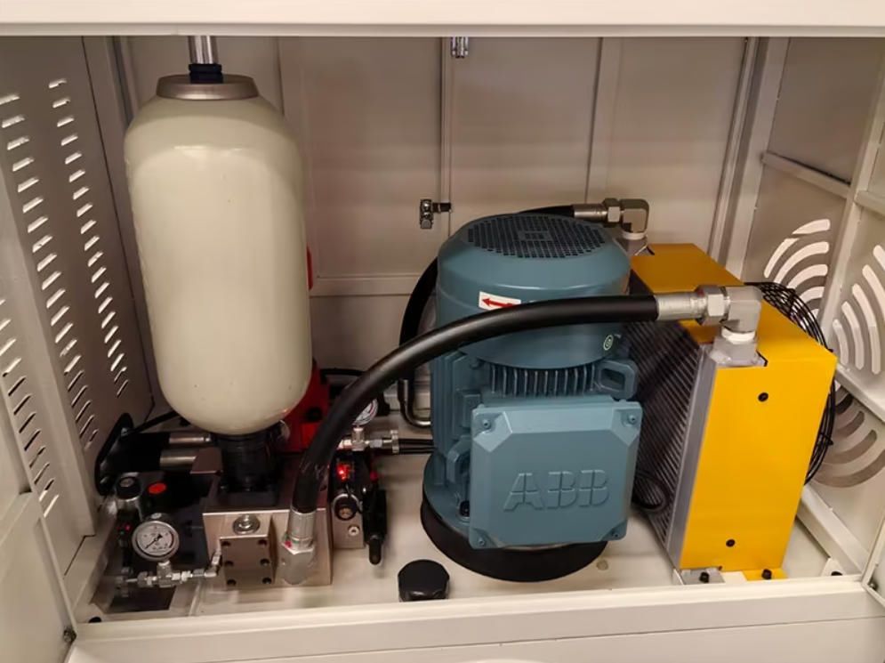 Usine de poinçonnage CNC